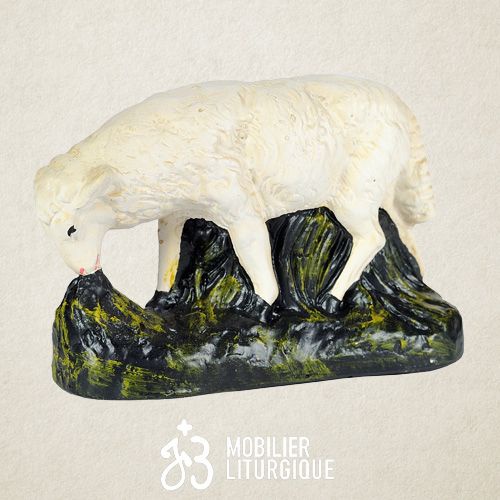 Animal de la cr�che : Mouton broutant, en pl�tre color�