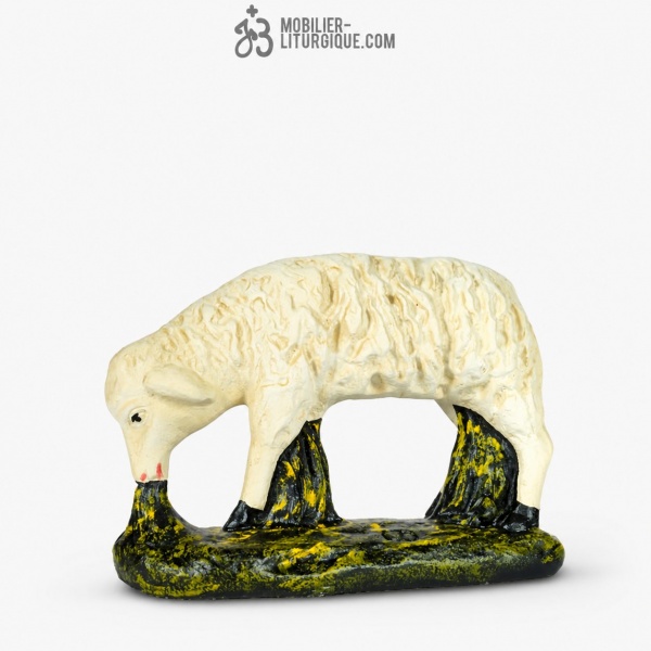 Animal de la cr�che : Mouton broutant, en pl�tre color�