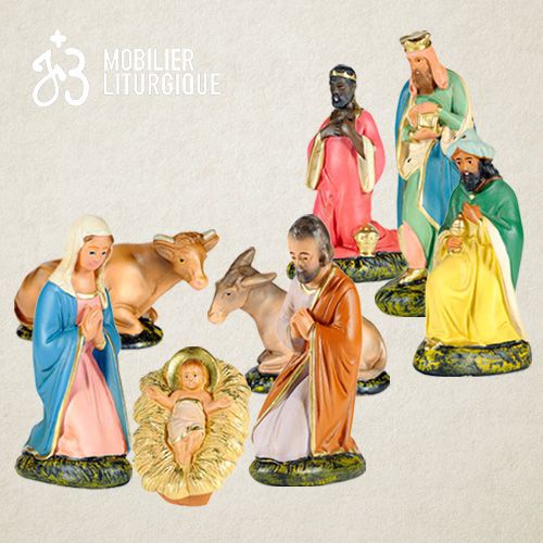 Lot de 8 personnages de cr�che, en pl�tre color�