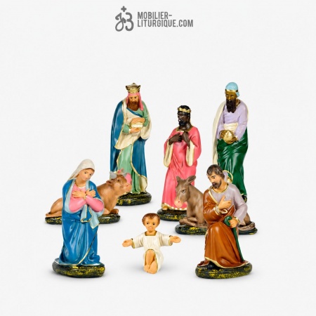 Lot de 8 personnages de cr&egrave;che, en pl&acirc;tre color&eacute;