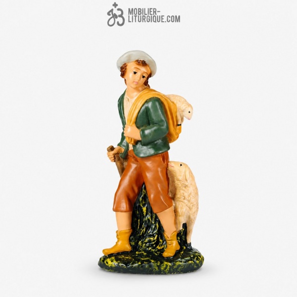 Personnage de cr�che : Berger portant un agneau, en pl�tre color�