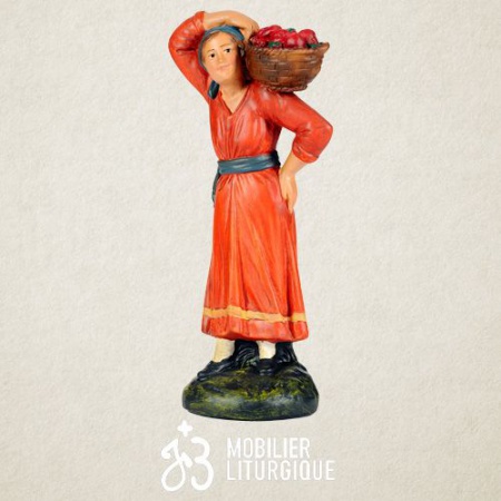 Personnage de crèche : Bergère au panier de fruits, en plâtre coloré
