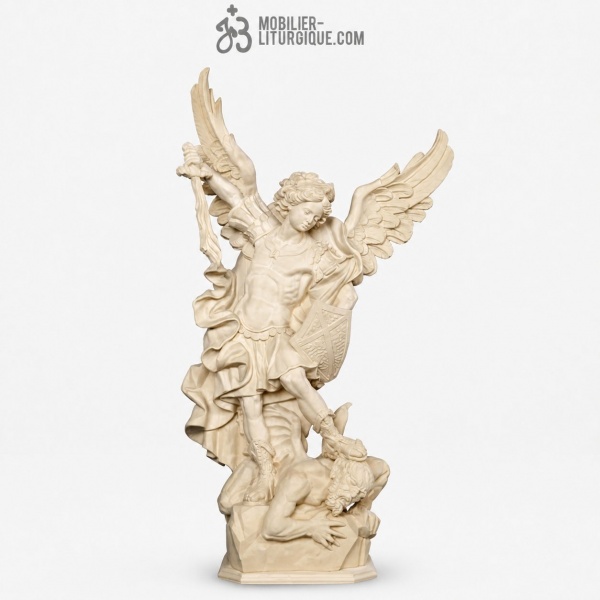 Statue archange Saint Michel terrassant le d�mon en bois naturel