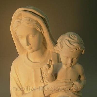 Statue de la Vierge et l'Enfant