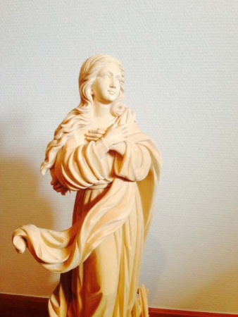 statue en bois de l'assomption de la vierge profil