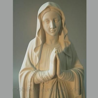 statue Notre Dame de Lourdes